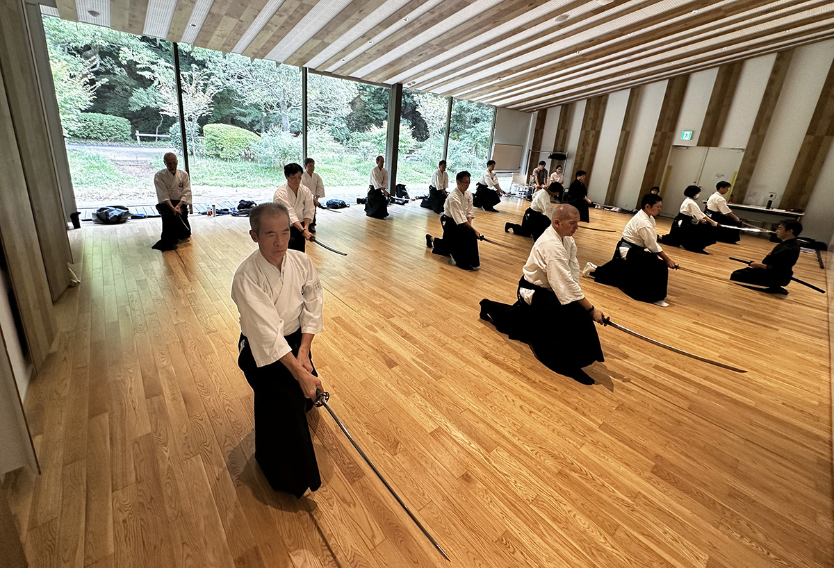 Iaido Practice in Denenchofu