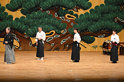居合