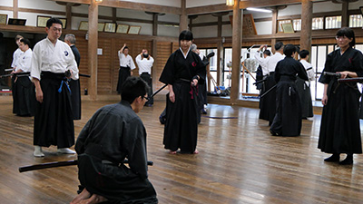 居合