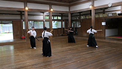 居合